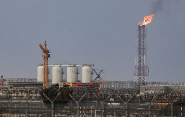 তেল বাজারে অস্থিরতা: কাতারের সতর্কবার্তায় দুই বছরের সর্বোচ্চ দামে তেল,  বিশ্ব অর্থনীতিতে বড় ঝুঁকির আশঙ্কা