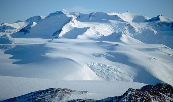 The world's largest desert that's also one of the coldest places on earth | World | News | Express.co.uk
