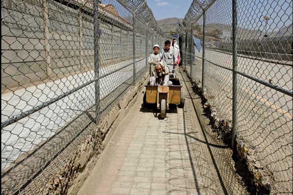 Afghan-Pak Border: Taliban prevents border fencing with Pakistan meant to divide Pashtuns
