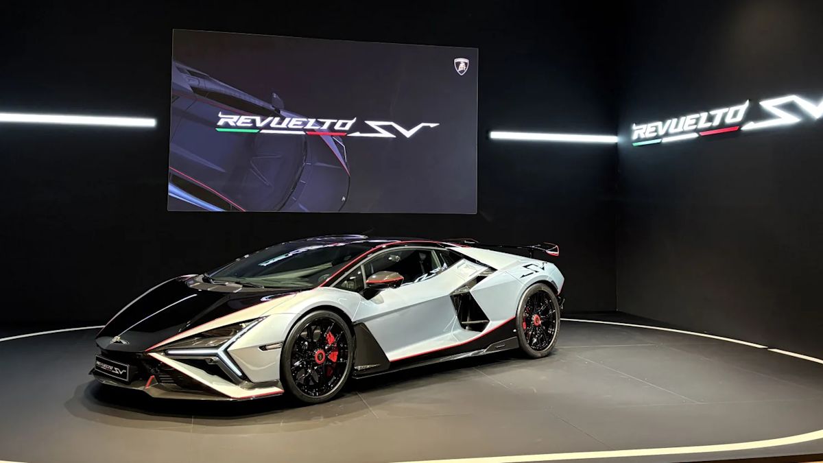 The Revuelto SV: Lamborghini Just Built Its Most Powerful Production Car  Ever