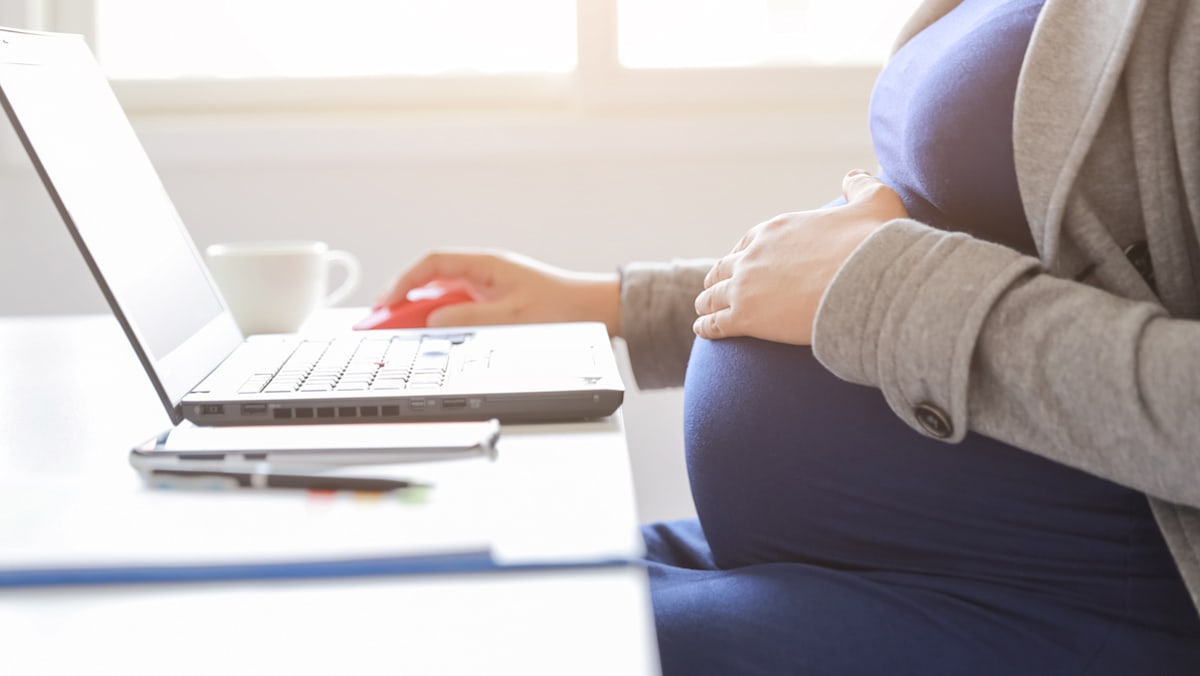 Woman wrongfully dismissed because of her pregnancy and maternity leave awarded S$19,800 - CNA