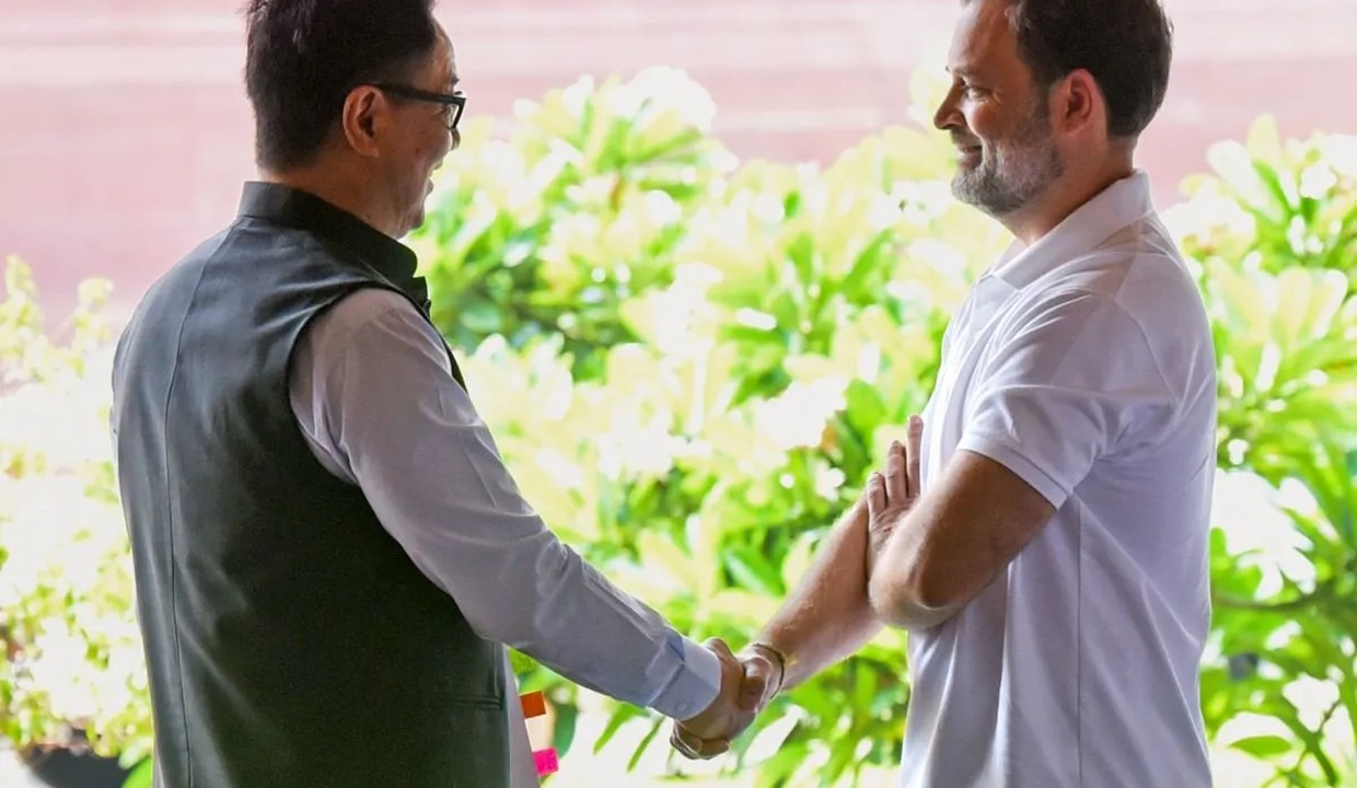 Parliament deadlock: Rijiju meets Rahul Gandhi to break logjam;... | Daily Pioneer