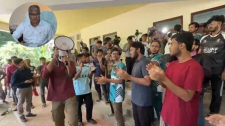 চুয়েটে নতুন উপাচার্যকে অবরুদ্ধ করে ফের তালা শিক্ষার্থীদের, বিদ্যুৎ-পানির সংযোগ বিচ্ছিন্ন